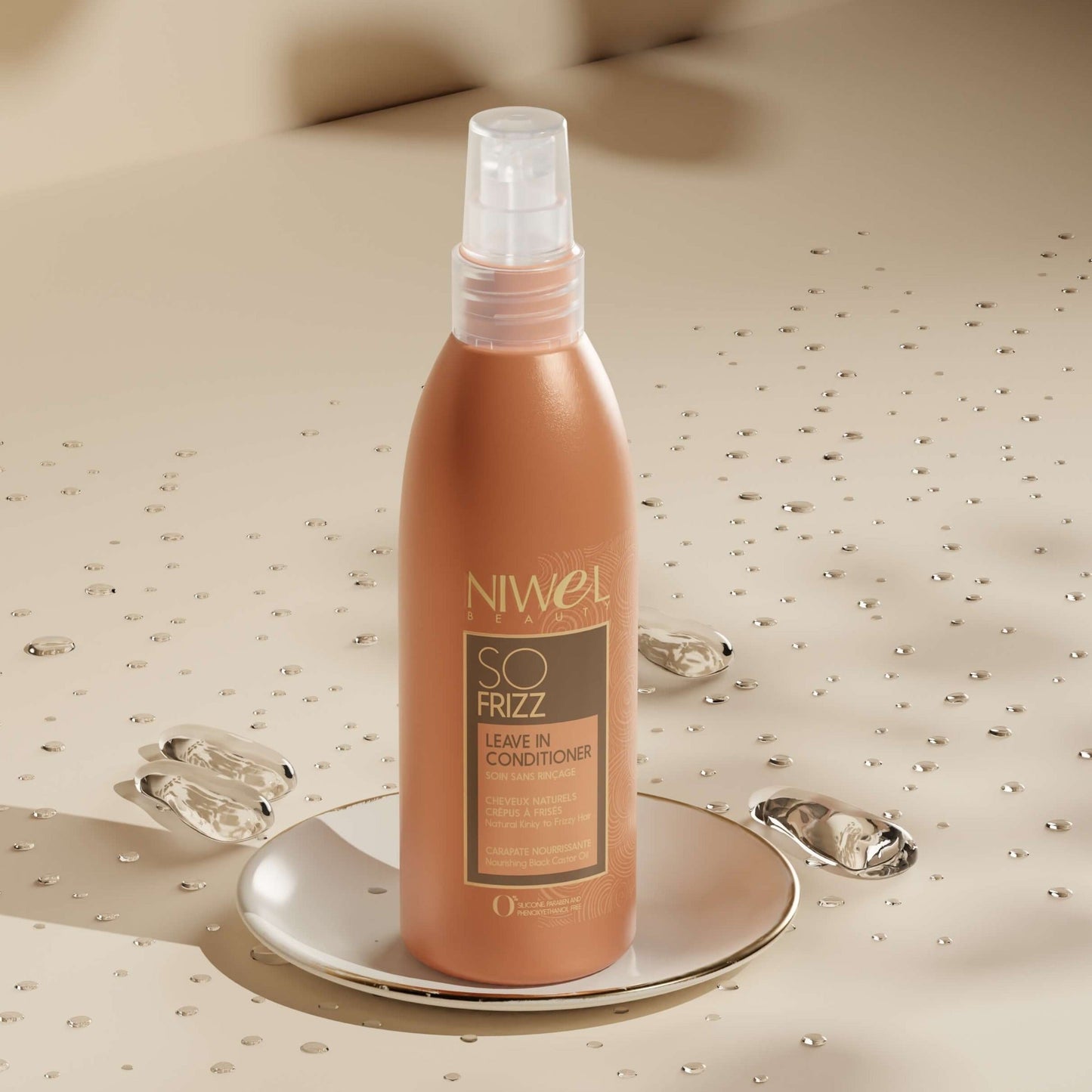 Leave-in qui facilite le démêlage des cheveux, ne se rince pas et s'applique sur cheveux humides pour hydrater