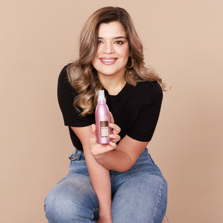 Protection des cheveux décolorés et méchés avec le spray thermoprotecteur