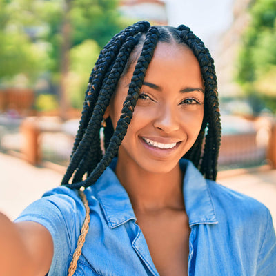 BOX BRAIDS : 5 IDÉES COIFFURE AVEC DES TRESSES VANILLES