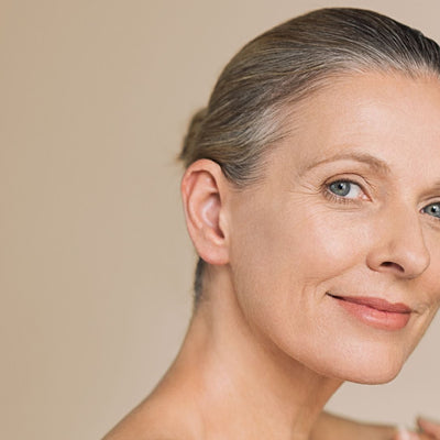 Les changements de nature des cheveux au fil des âges