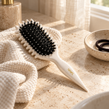 Brosse définissante cheveux bouclés