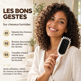 Brosse définissante cheveux bouclés